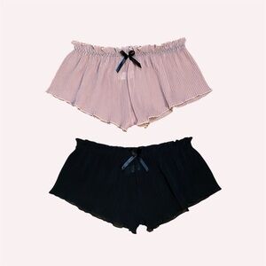 Low Rise Pleated Shorts Set